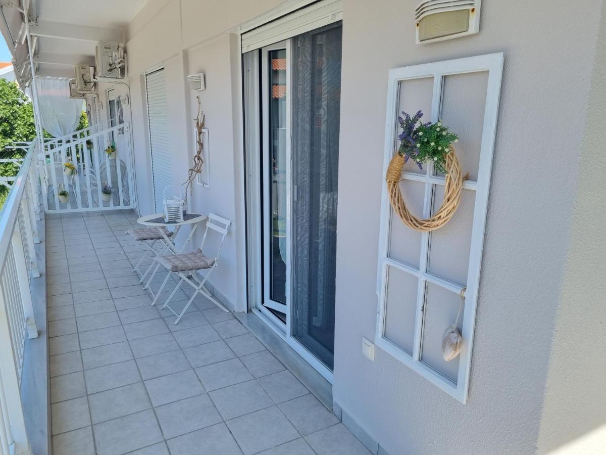 Our Home-Fully Renovated Apartments And Studios By The Sea Никити Экстерьер фото