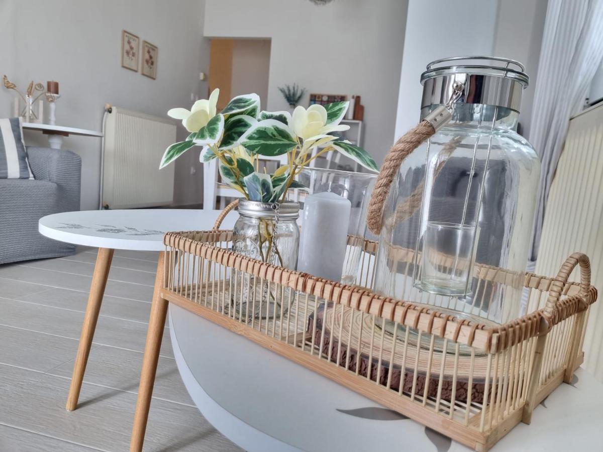 Our Home-Fully Renovated Apartments And Studios By The Sea Никити Экстерьер фото