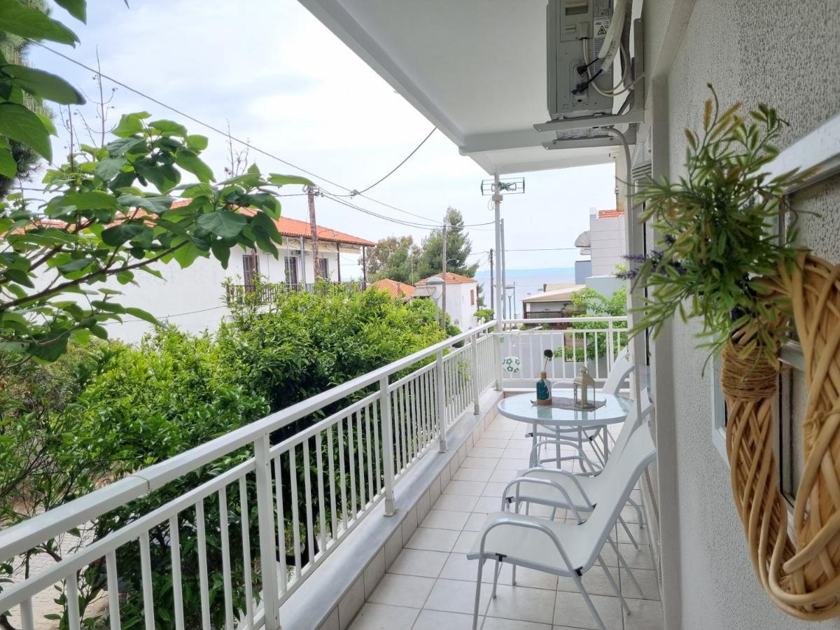 Our Home-Fully Renovated Apartments And Studios By The Sea Никити Экстерьер фото