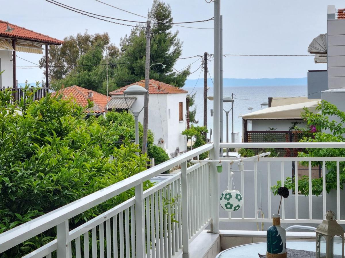Our Home-Fully Renovated Apartments And Studios By The Sea Никити Экстерьер фото