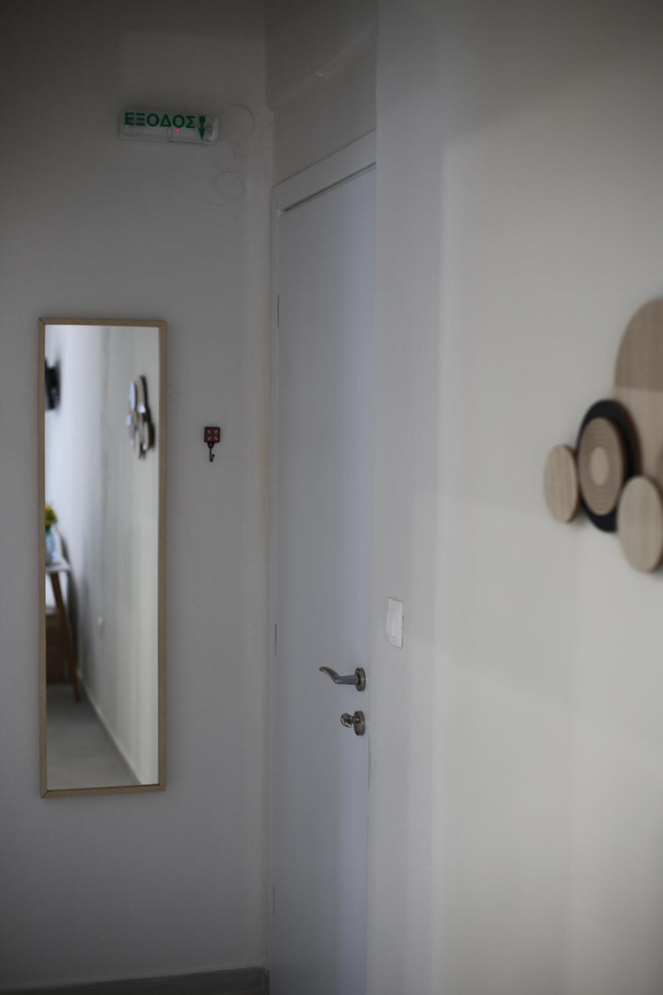 Our Home-Fully Renovated Apartments And Studios By The Sea Никити Экстерьер фото