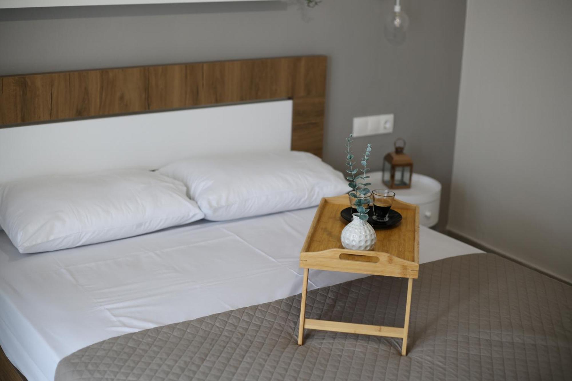 Our Home-Fully Renovated Apartments And Studios By The Sea Никити Экстерьер фото