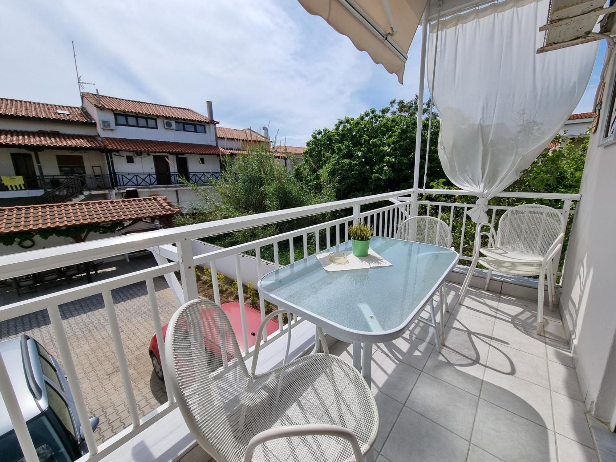 Our Home-Fully Renovated Apartments And Studios By The Sea Никити Экстерьер фото